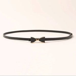 Black & Gold Bow DΓ©cor Plus Size NWT